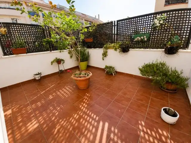 Terraza de Piso en venta en Manilva con Terraza, Trastero y Alarma