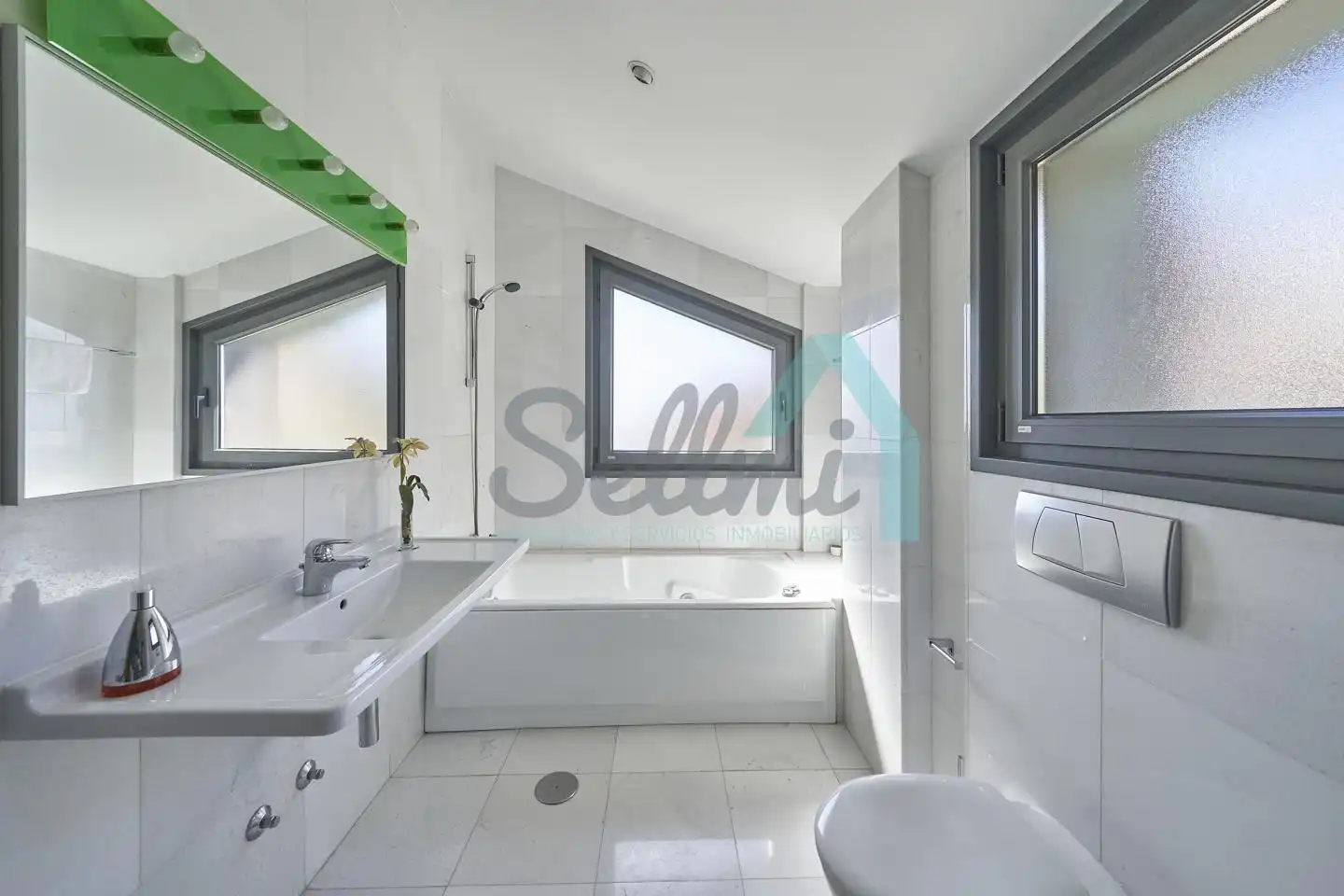 Bathroom of Houses for sale in Gozón  with Heating, Private garden and Terrace