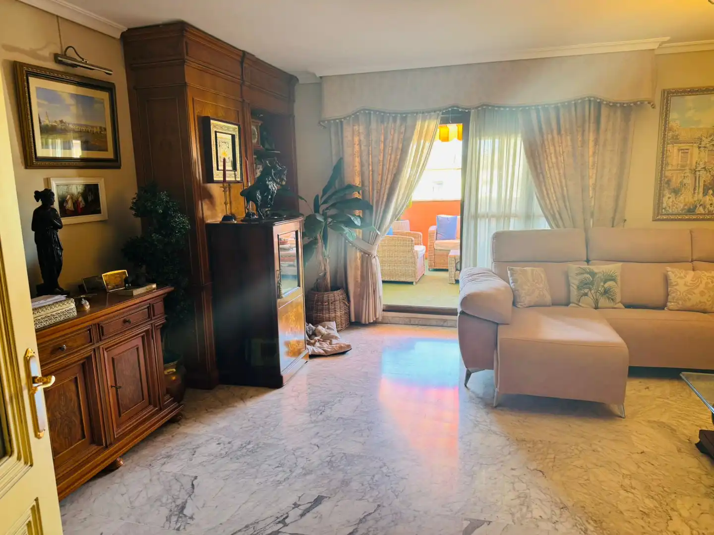 Wohnzimmer von Dachboden zum Verkauf in Córdoba mit Abstellraum, Möbliert und Gemeinschaftspool