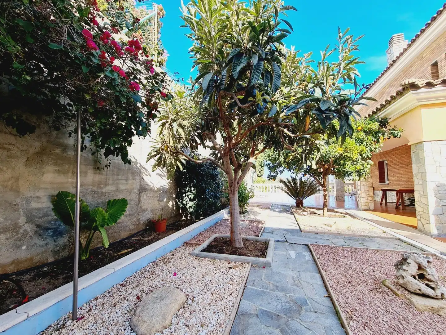 Terraza de Casa o chalet en venta en Badalona con Aire acondicionado, Calefacción y Jardín privado