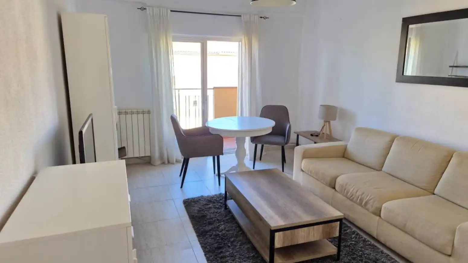 Flat with terrace to rent in Salamanca - Calle del Rubí