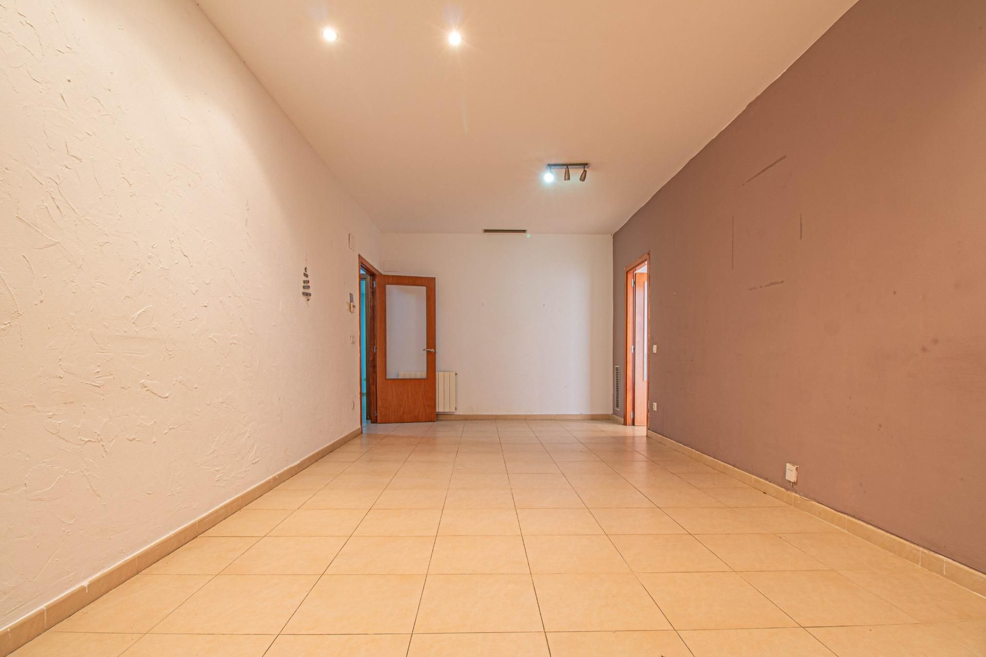 Planta baja for sale in Figueres  with Heating