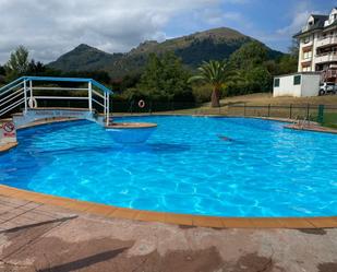 Piscina de Pis en venda en Limpias amb Calefacció, Terrassa i Traster