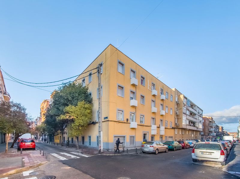 Exterior view of Planta baja for sale in  Madrid Capital  with Air Conditioner and Heating
