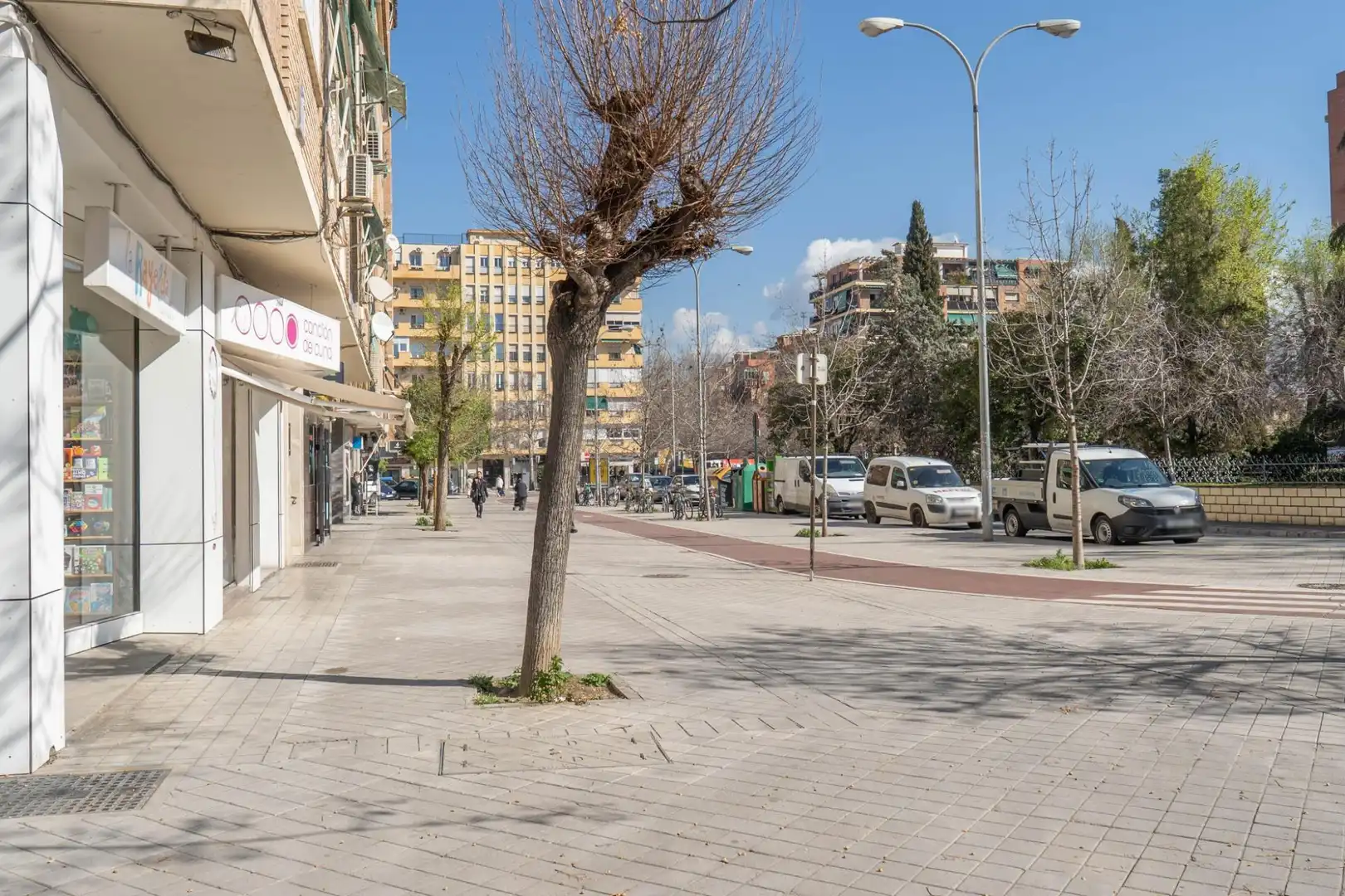 Vista exterior de Piso en venta en Granada con Aire acondicionado y Calefacción