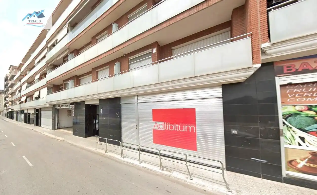 Flat with terrace for sale in Calle TRIETA 5