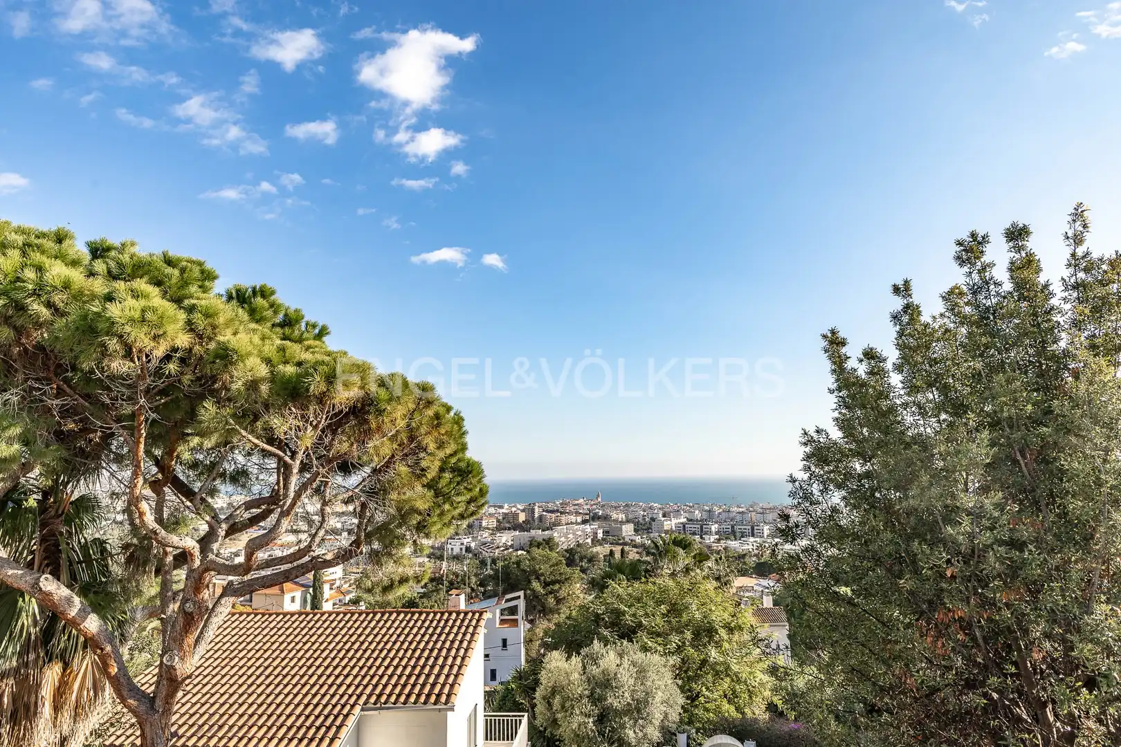 Vista exterior de Casa o chalet de alquiler en Sitges con Aire acondicionado, Calefacción y Jardín privado