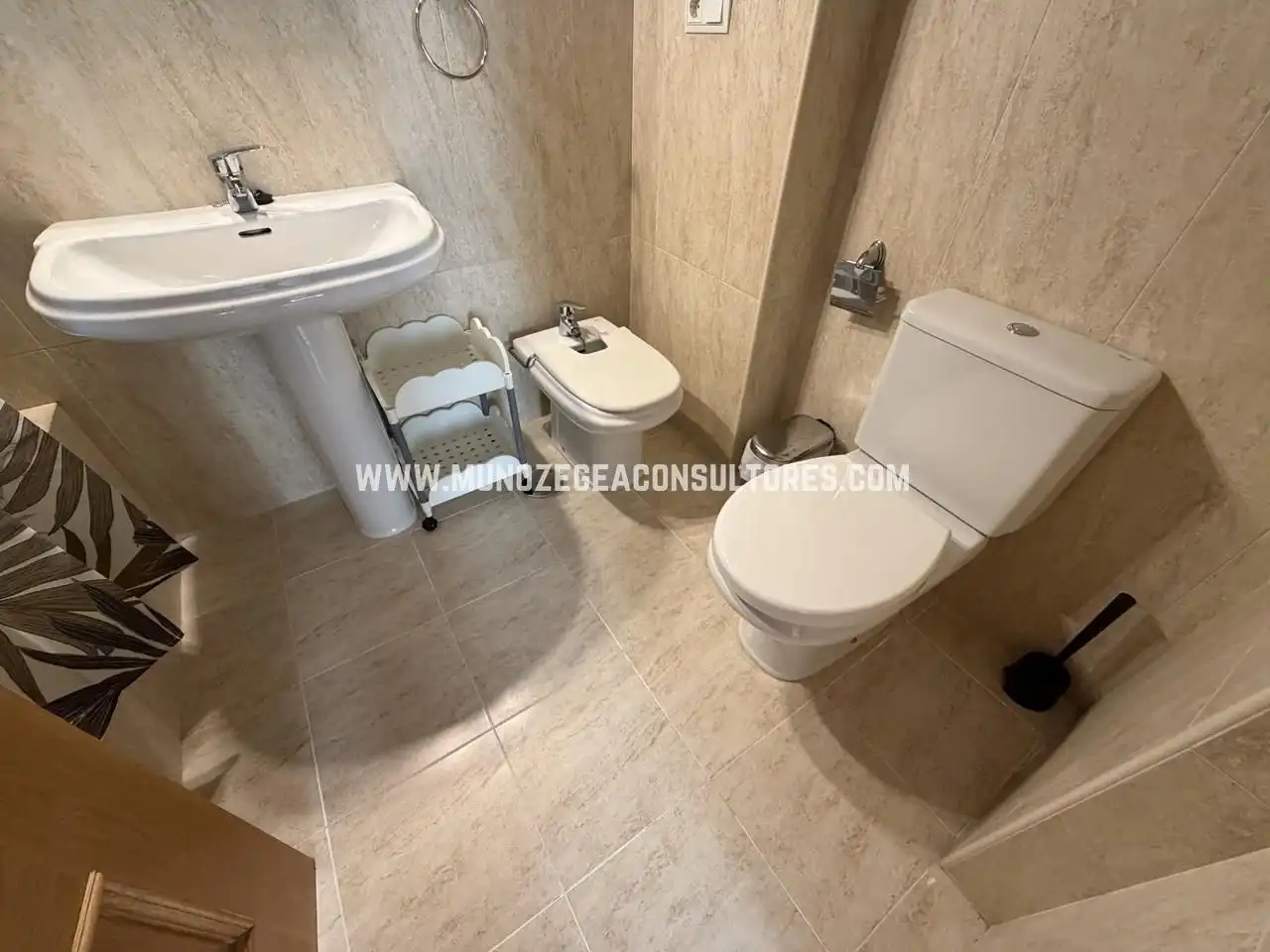 Baño de Apartamento de alquiler en Lucena con Aire acondicionado y Trastero