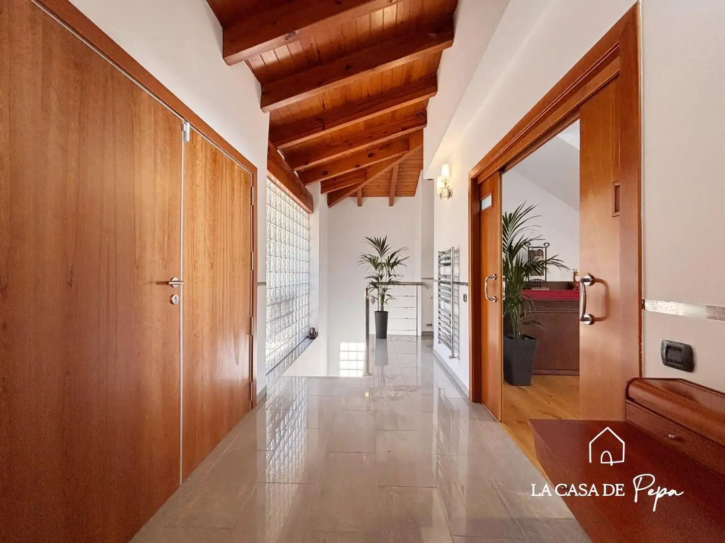 Haus oder Chalet zum Verkauf in Begues mit Heizung und Schwimmbad