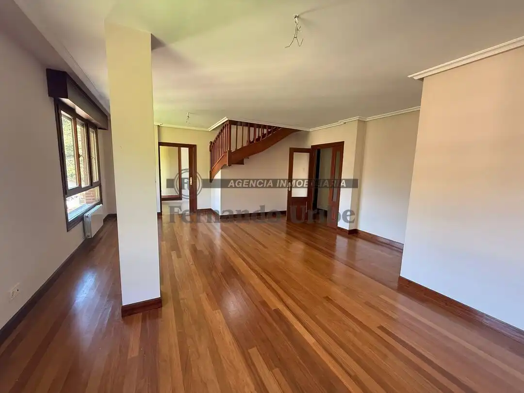 Sala de estar de Dúplex en venta en Berriz con Calefacción, Terraza y Trastero