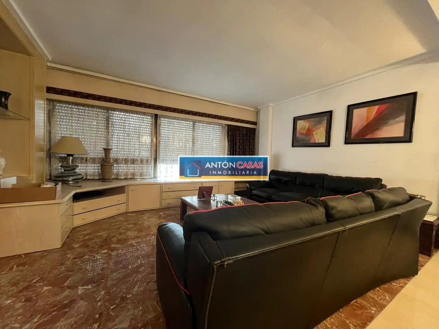 Wohnzimmer von Dachboden zum Verkauf in Elda mit Balkon und Alarm
