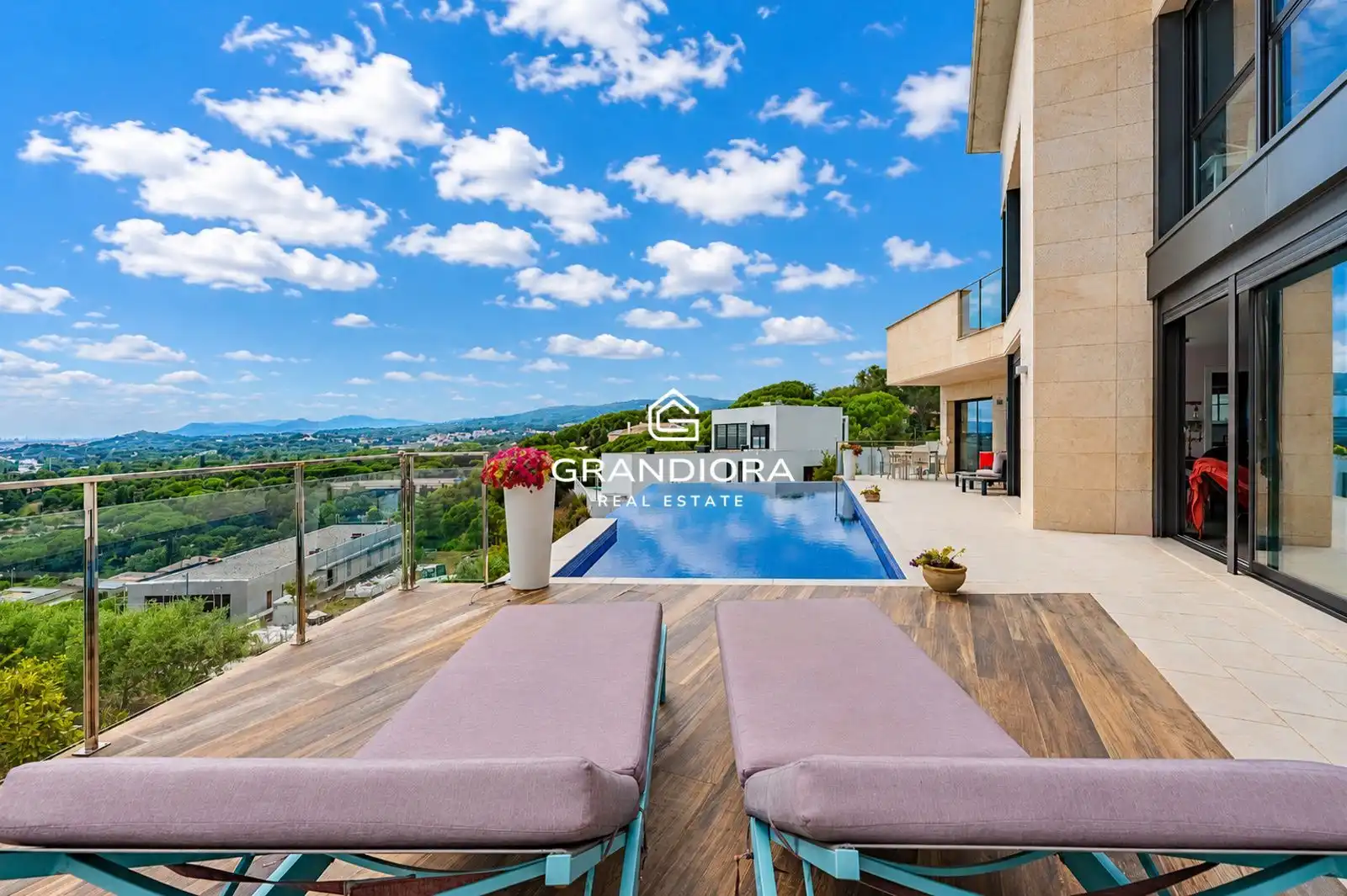 Detached house with pool for sale in Calle del Mirador, imagen 2