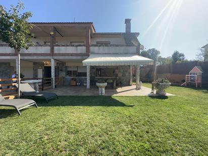 Jardí de Casa o xalet en venda en El Bruc amb Terrassa