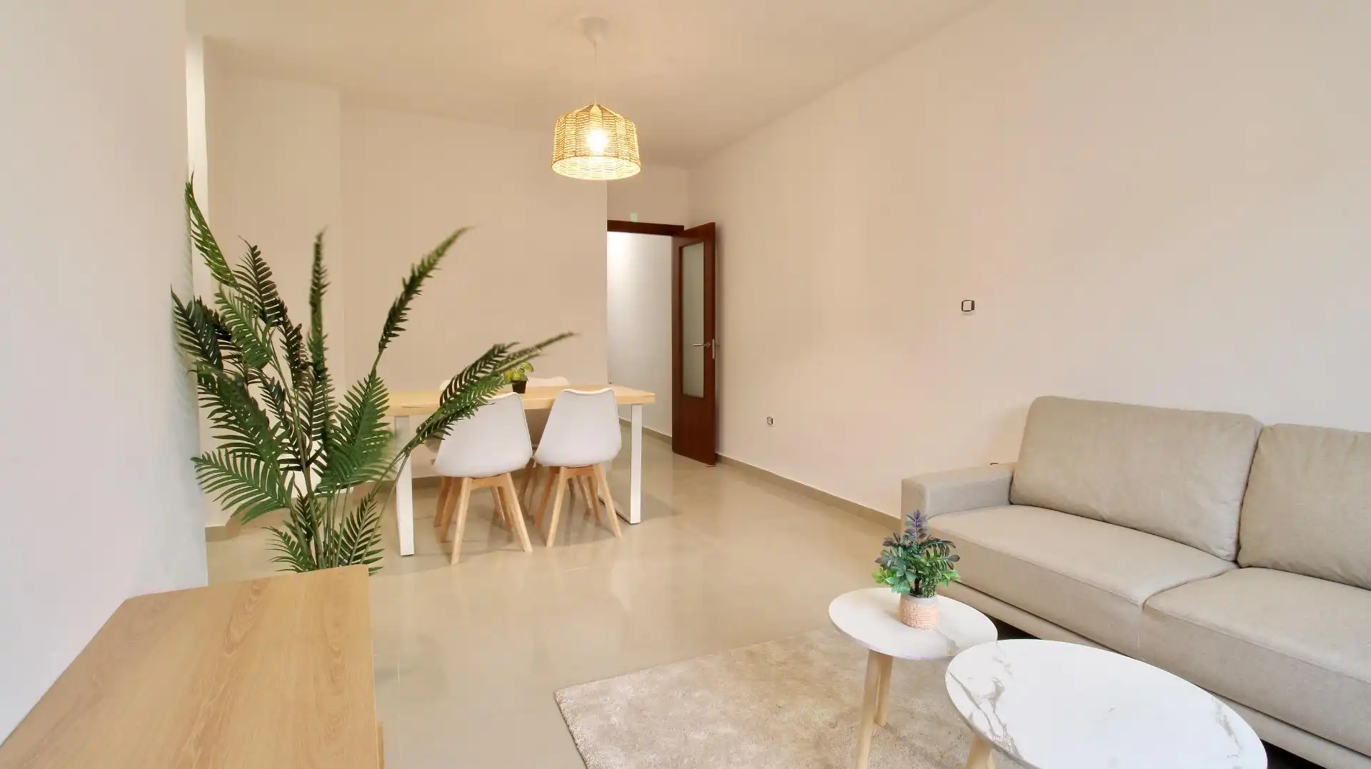 Sala d'estar de Pis en venda en Atarfe amb Terrassa i Balcó