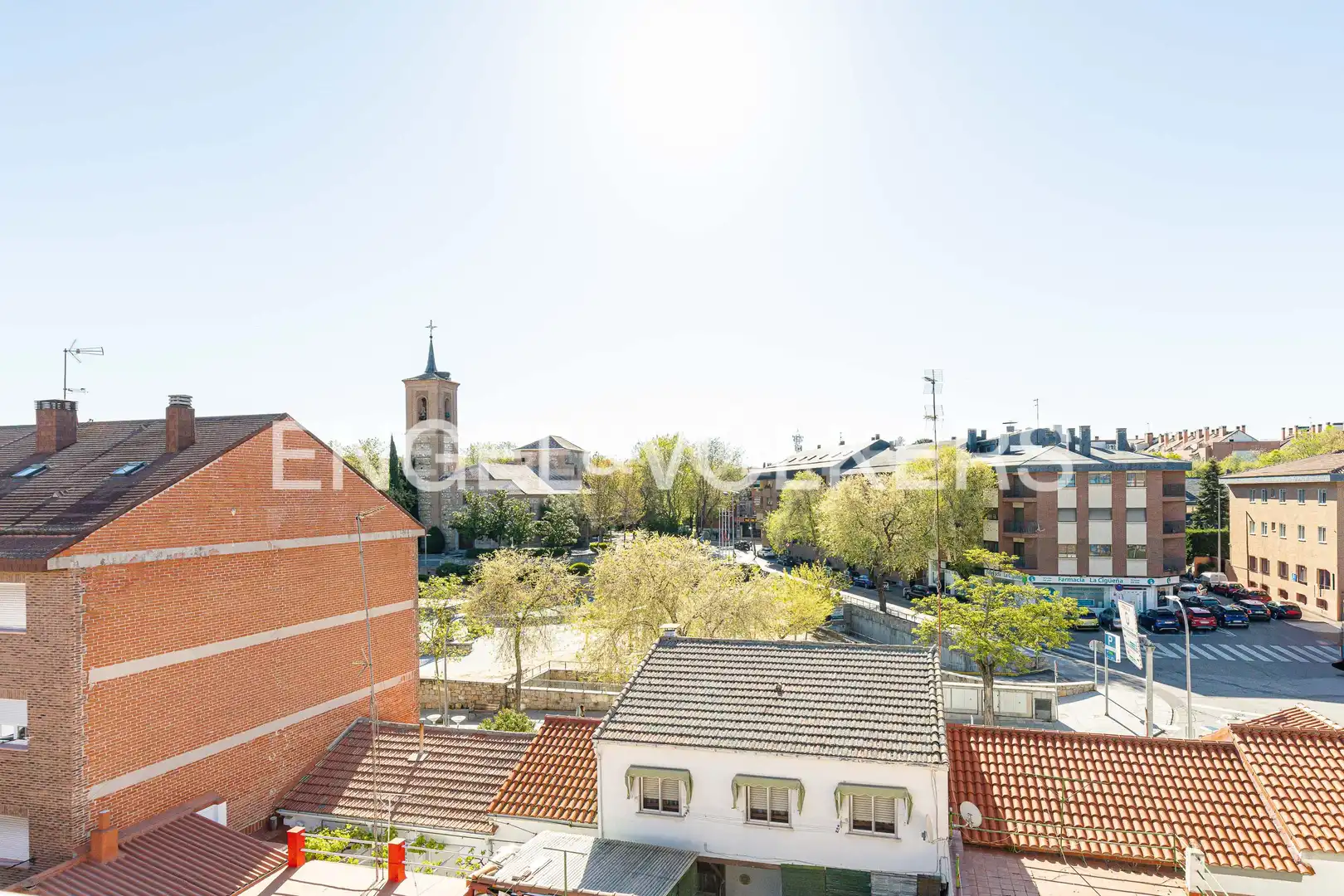 Vista exterior de Dúplex en venta en Las Rozas de Madrid con Aire acondicionado, Calefacción y Terraza