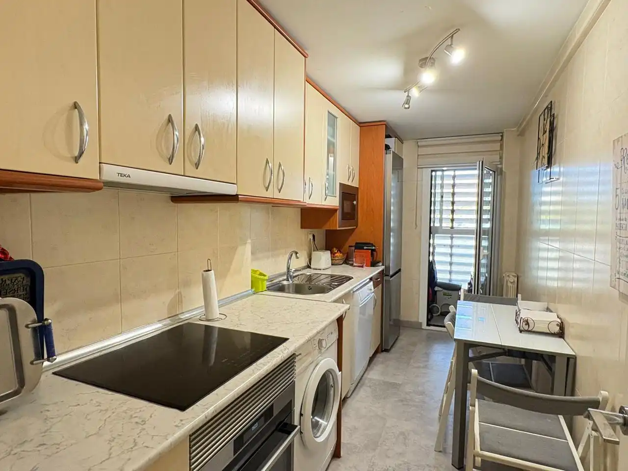 Cocina de Piso en venta en Zaragoza con Aire acondicionado, Calefacción y Parquet