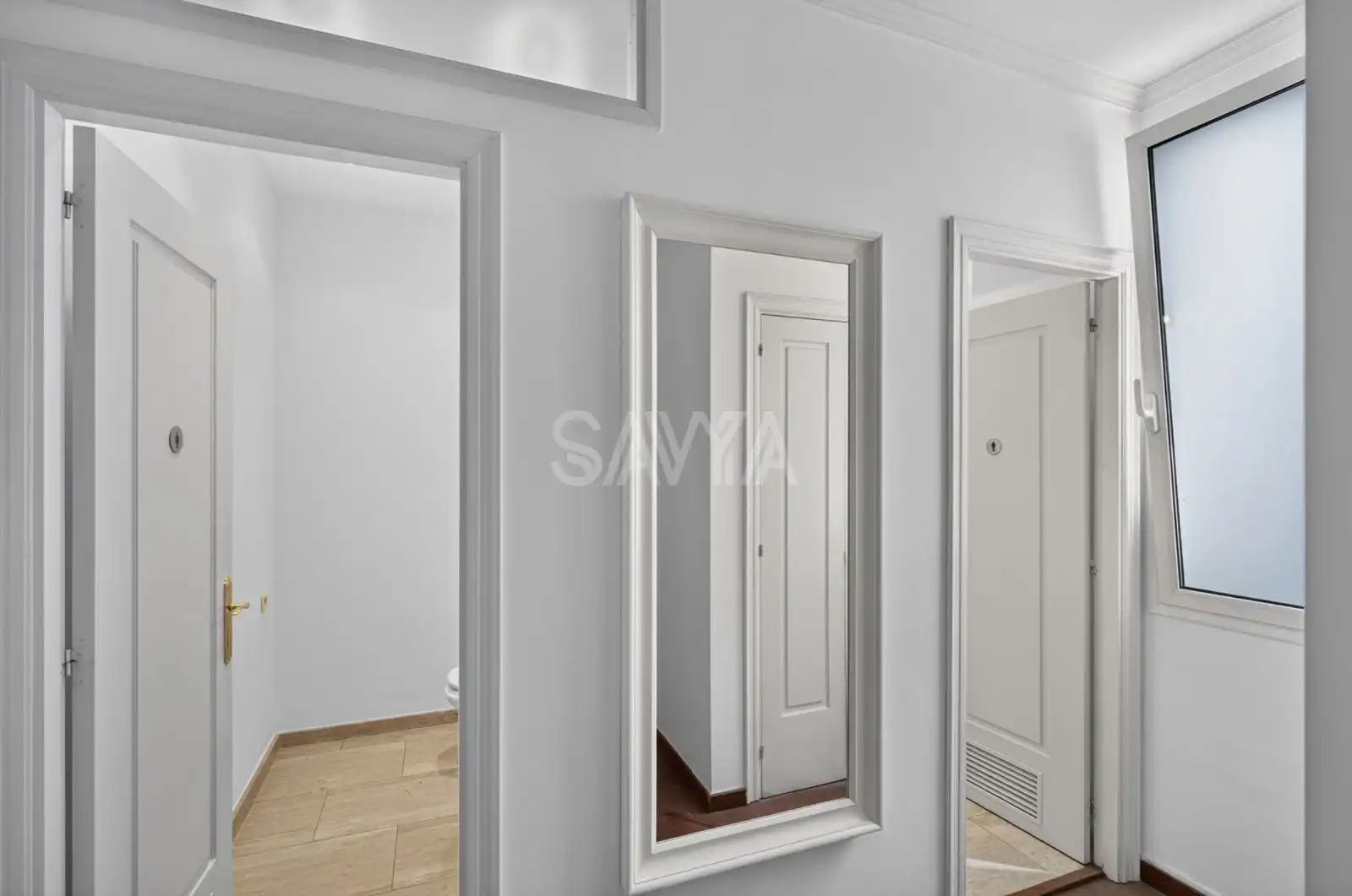 Piso en venta en Barcelona con Calefacción y Trastero