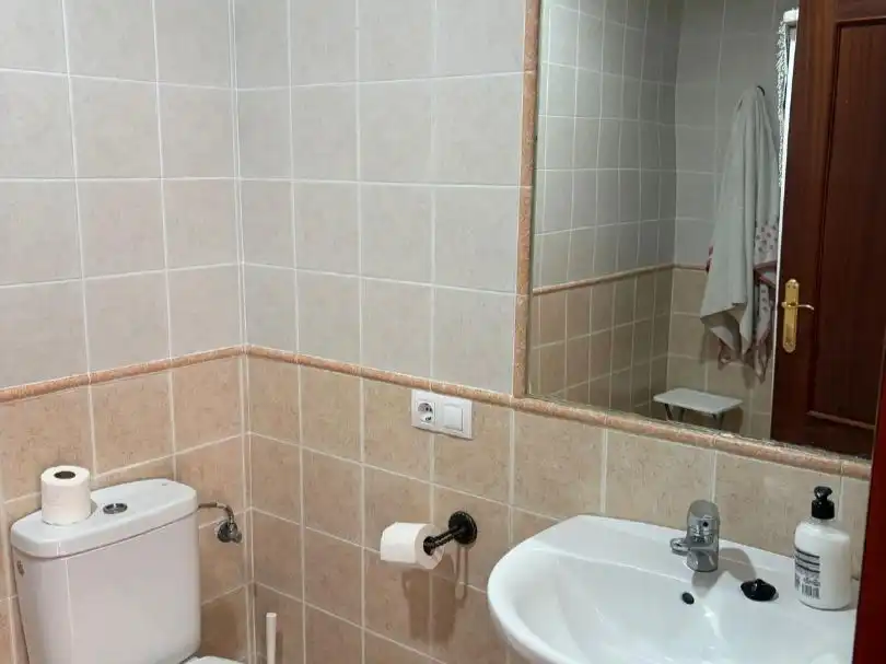 Bathroom of Houses for share in Medina Sidonia, Cádiz