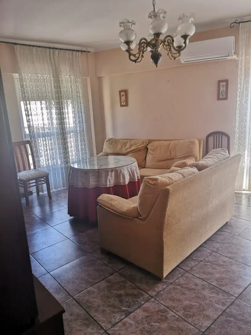 Wohnzimmer von Wohnung zum Verkauf in Jaén mit Klimaanlage, Ofen und Waschmaschine