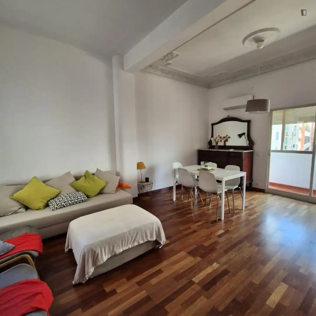 Sala d'estar de Apartament de lloguer en  Valencia Capital amb Moblat, Forn i Rentadora