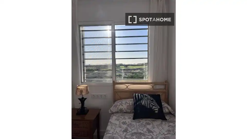 Room in La Magdalena - Molinos Marfagones
