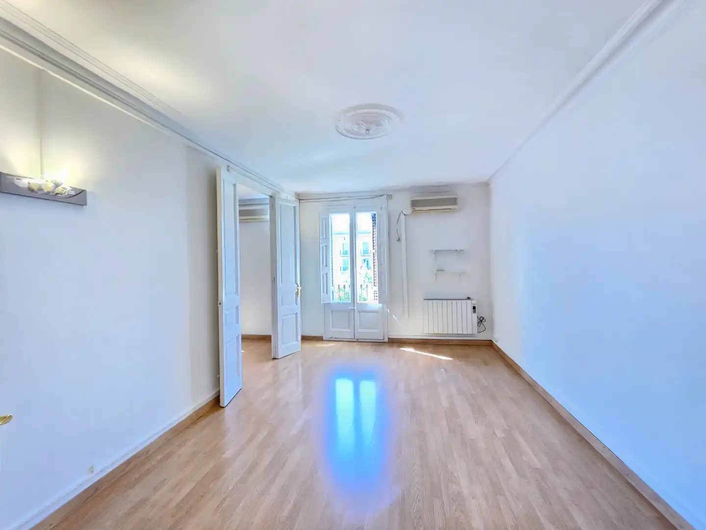 Sala de estar de Oficina de alquiler en Barcelona con Aire acondicionado, Calefacción y Balcón