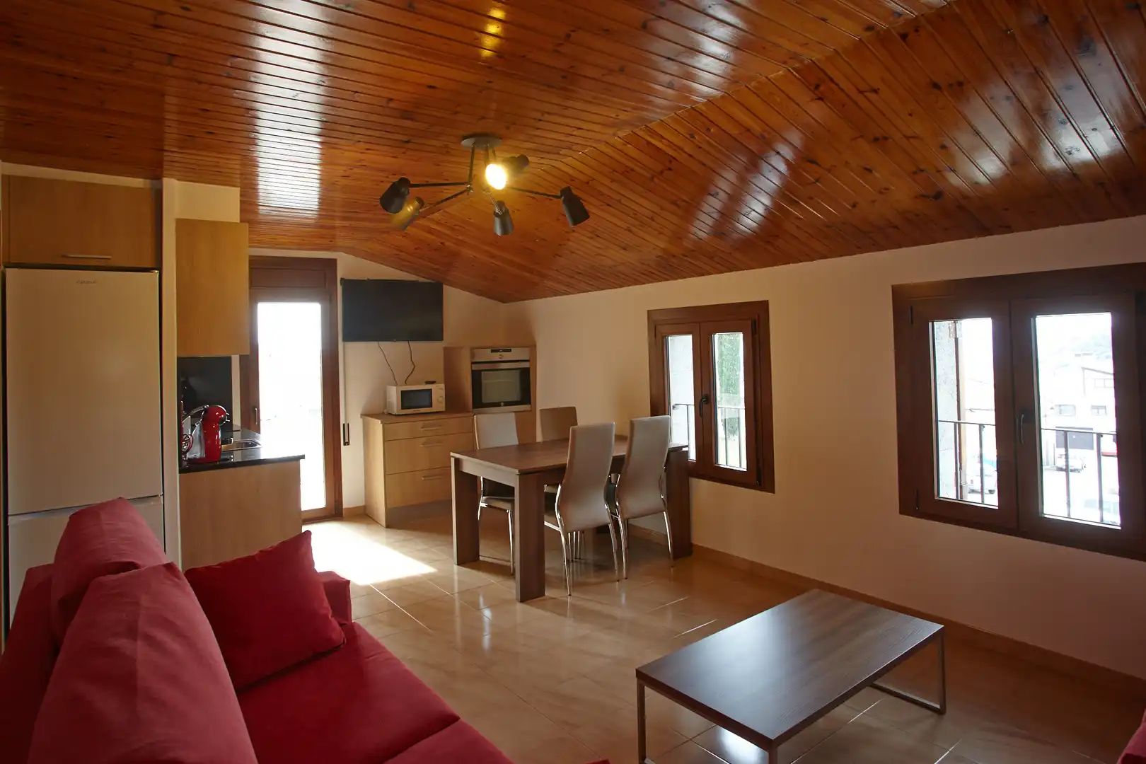 Sala de estar de Casa o chalet en venta en L'Esquirol con Calefacción, Jardín privado y Terraza