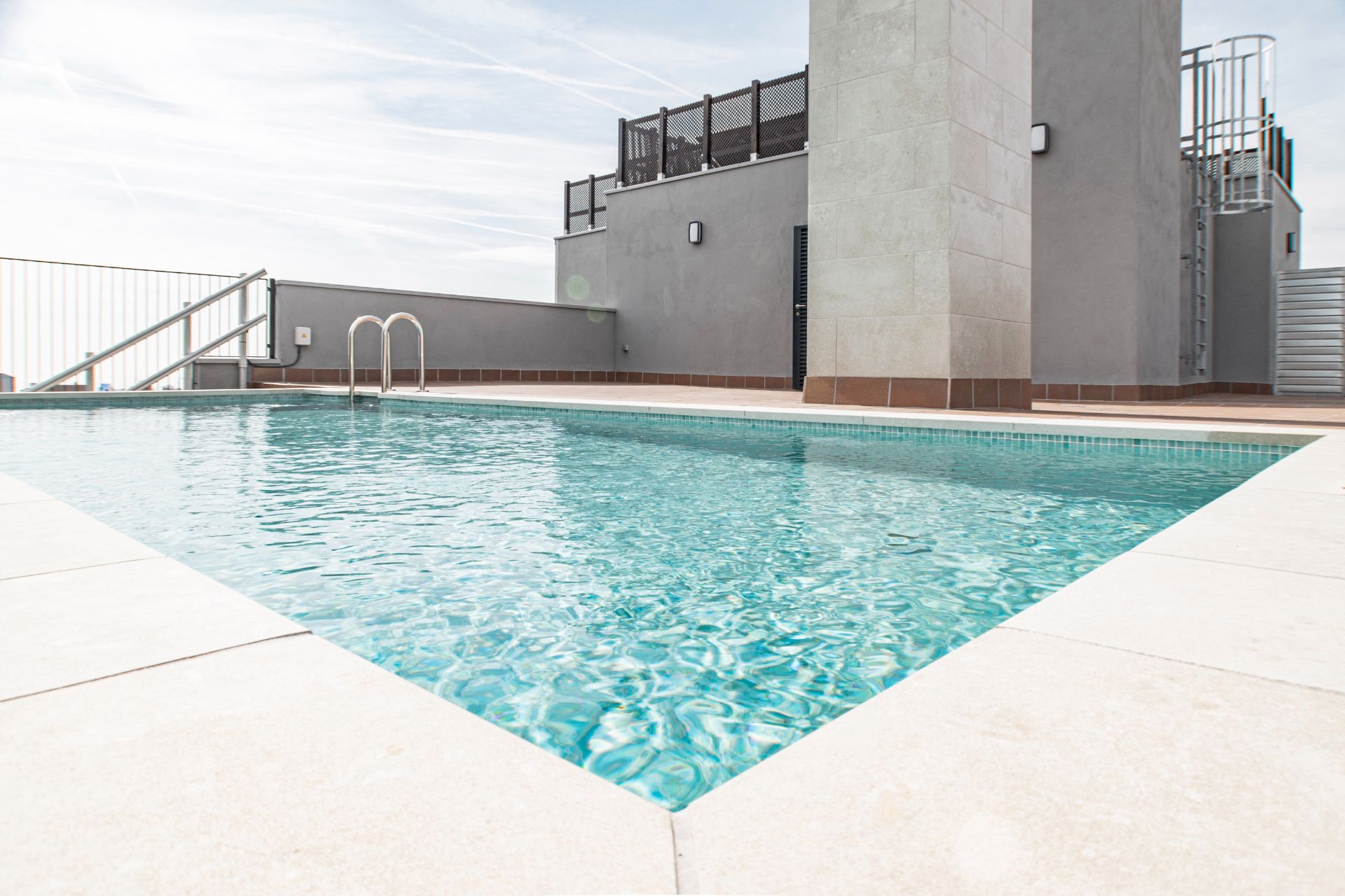 Piscina de Dúplex en venda en Badalona amb Aire condicionat, Calefacció i Parquet