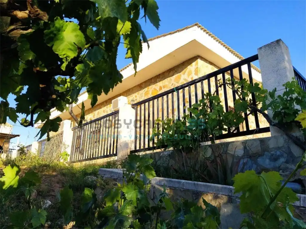 Vista exterior de Apartament en venda en Alfarb amb Aire condicionat, Jardí privat i Terrassa