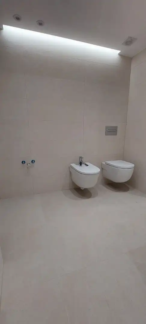 Baño de Piso en venta en Salamanca con Calefacción y Terraza