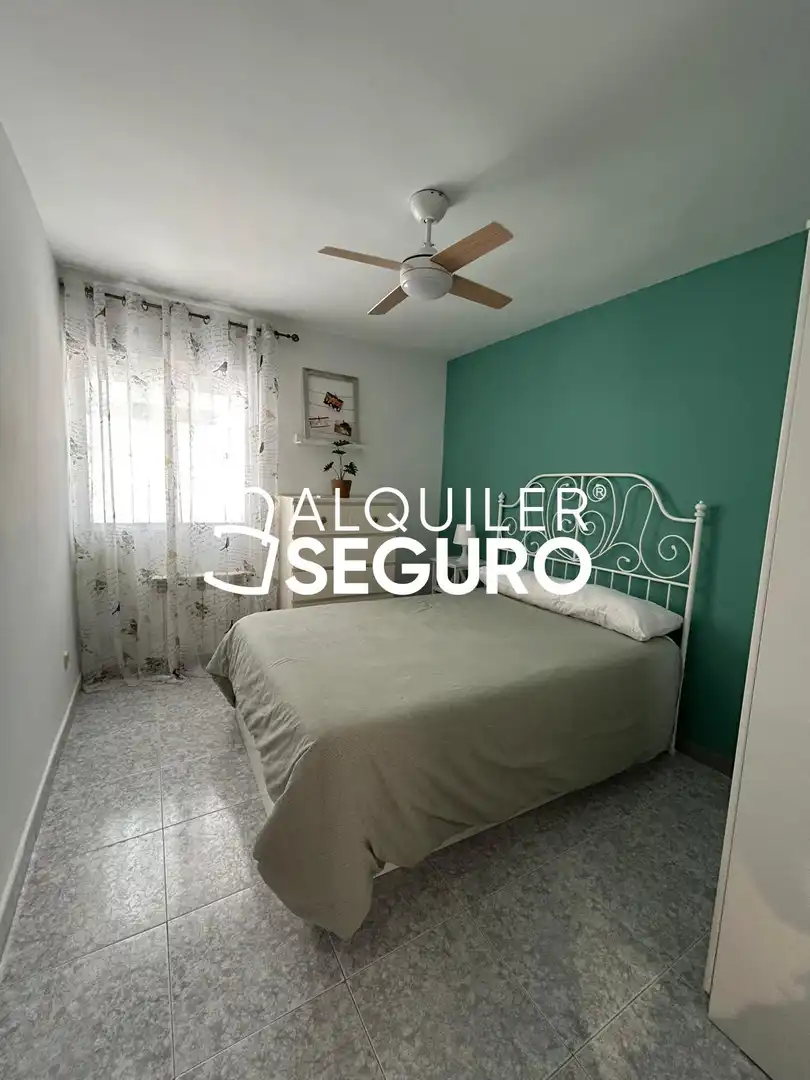 Habitación de Piso de alquiler en Alcalá de Henares con Aire acondicionado, Calefacción y Terraza