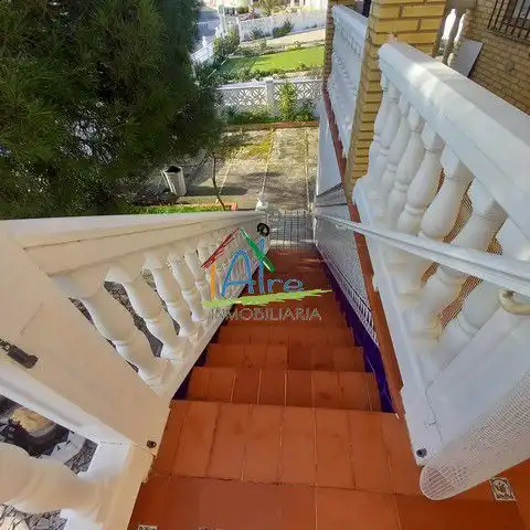 Chalet en venta en boliche, imagen 2