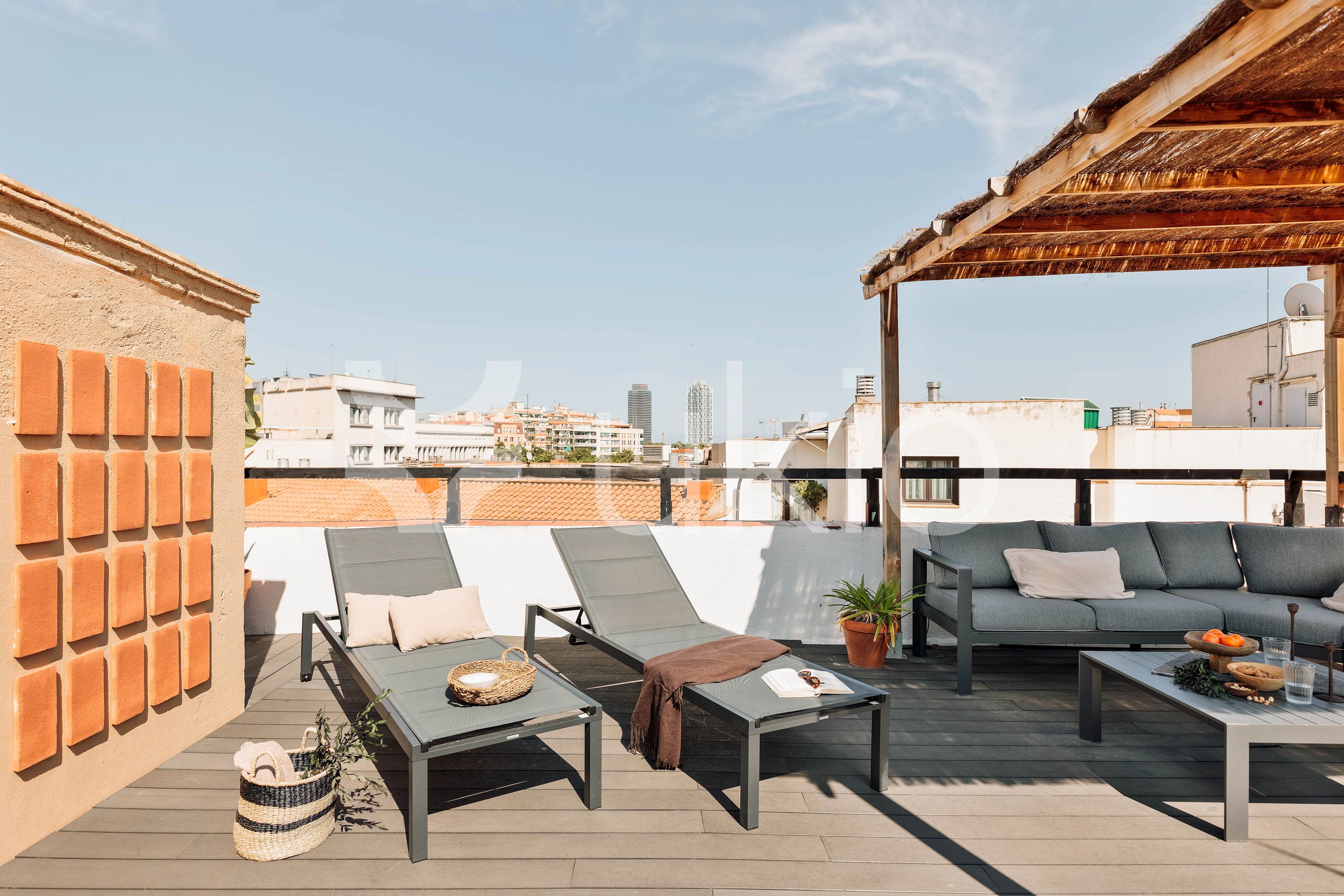 Terrassa de Estudi de lloguer en  Barcelona Capital amb Aire condicionat, Calefacció i Terrassa