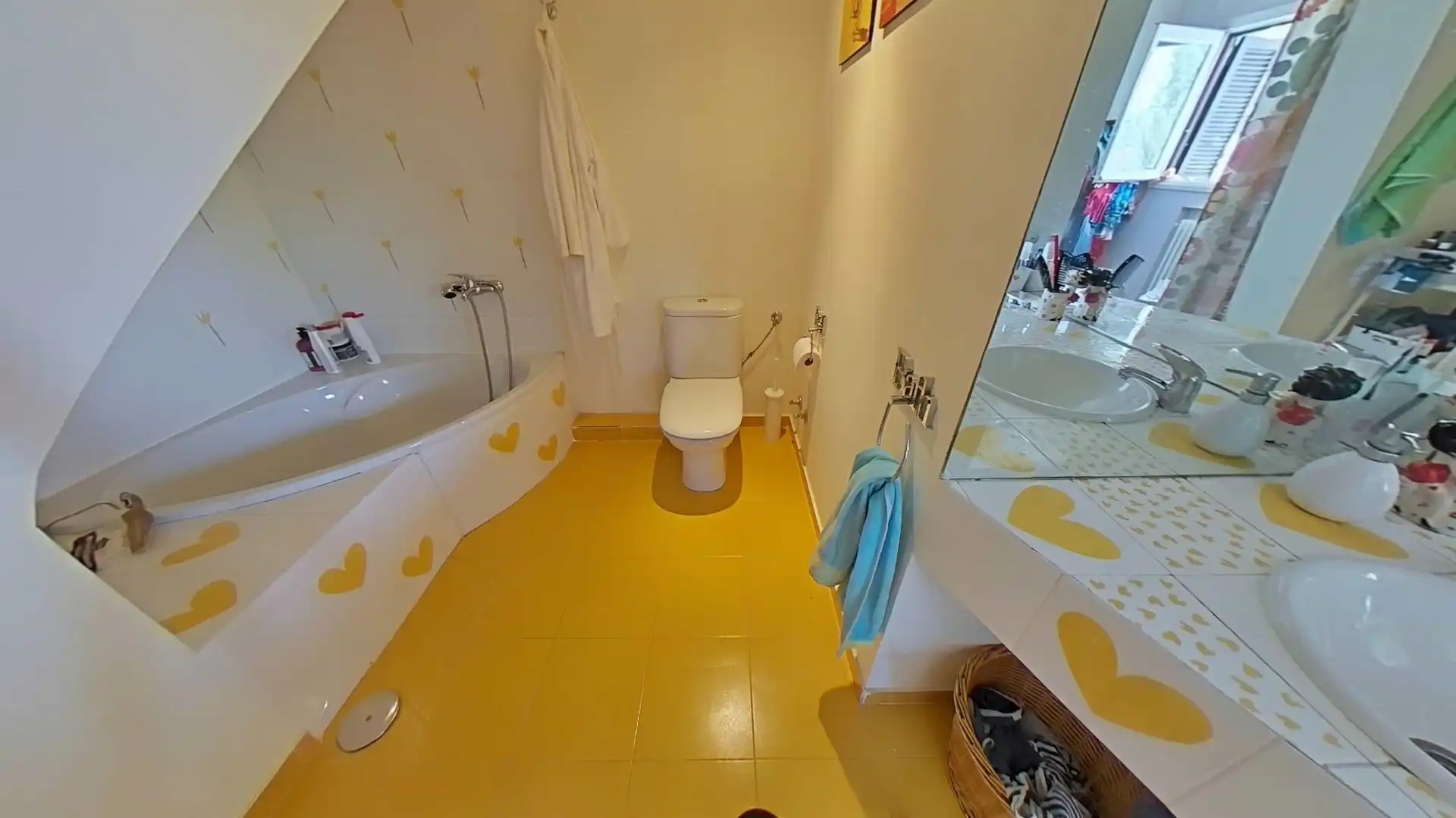 Bany de Casa o xalet en venda en Galapagar amb Aire condicionat, Calefacció i Jardí privat