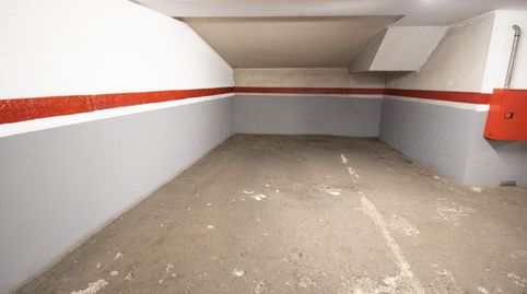 GRAN PLAZA DE PARKING PARA COCHE Y MOTO EN EL CENTRO DE FIGUERES, imatge 2