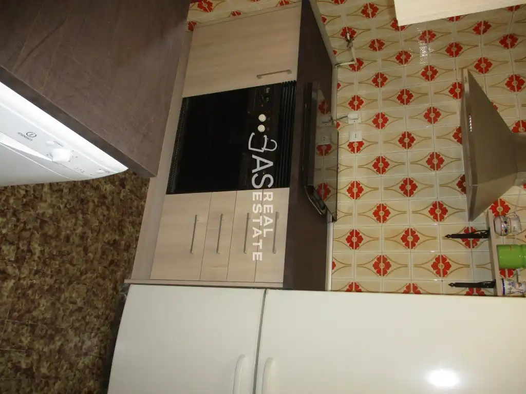 Cuina de Pis en venda en Madrid amb Aire condicionat i Terrassa