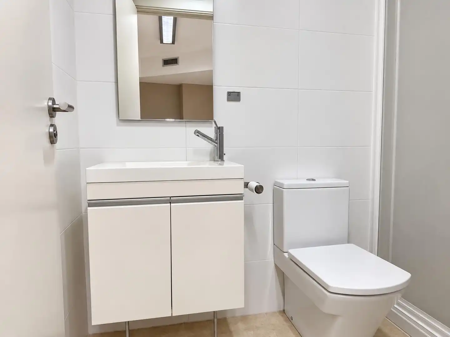 Baño de Local en venta en Vallromanes, Barcelona