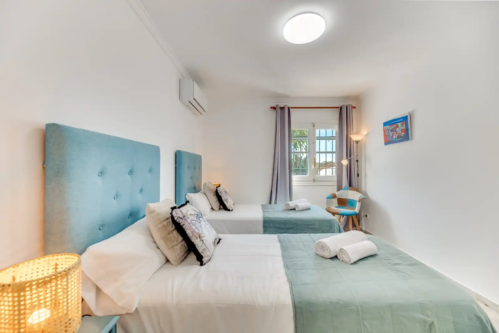 Habitación de Casa o chalet en venta en Marbella con Aire acondicionado, Calefacción y Jardín privado