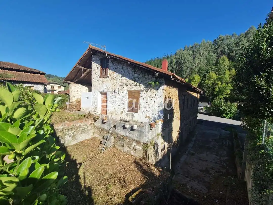 Vista exterior de Edificio en venta en Zeberio