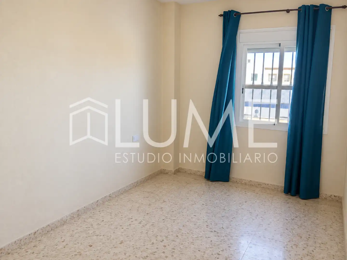 Flat with terrace to rent in Cerro - Amate, imagen 5