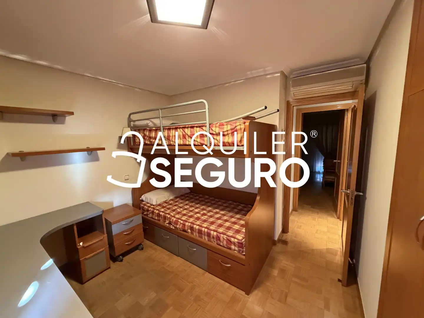 Bedroom of Flat for rent in Leganés  with Air Conditioner, Heating and Storage room