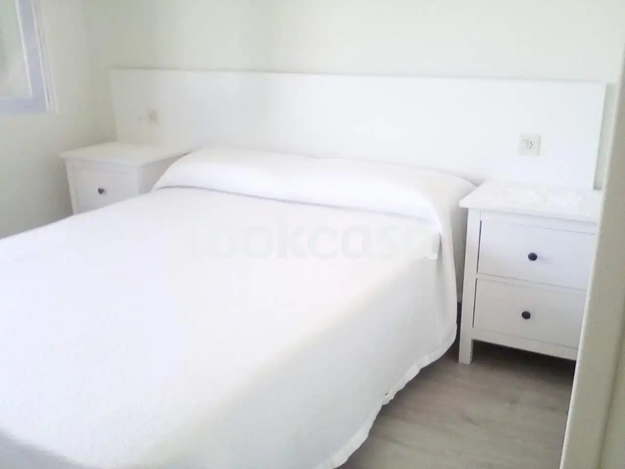 Schlafzimmer von Wohnung zum Verkauf in Sanxenxo mit Privatgarten, Terrasse und Möbliert