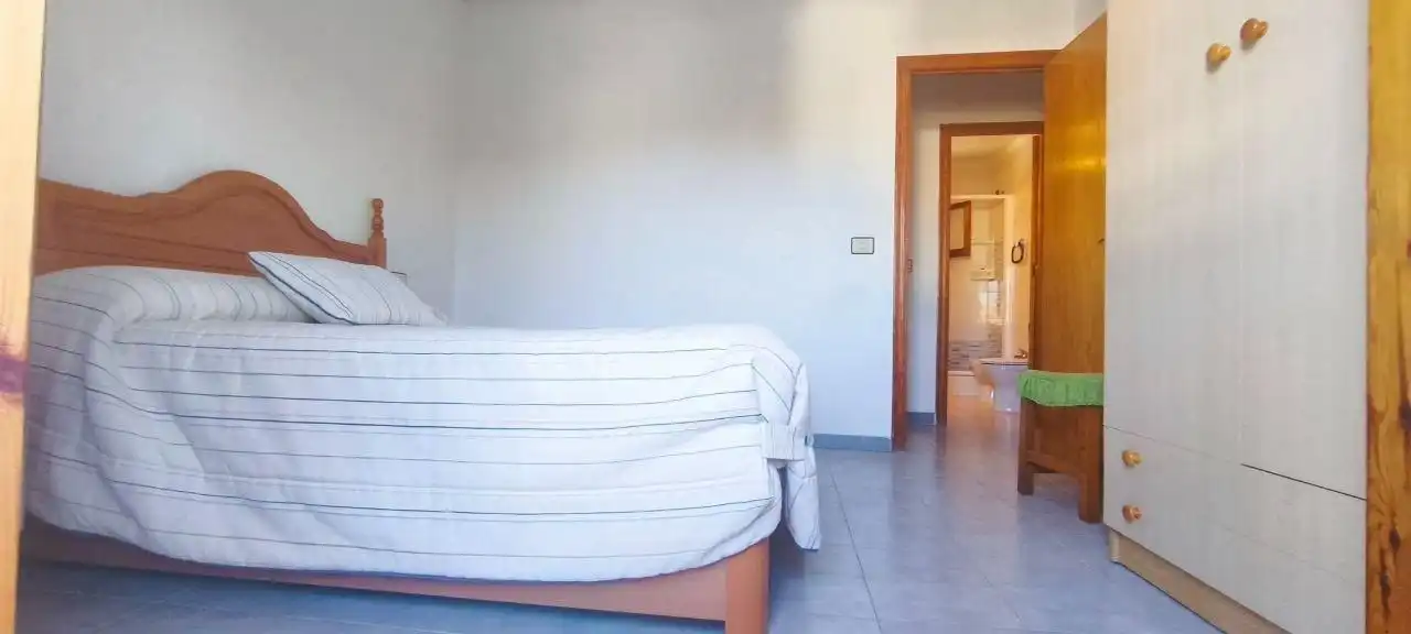 Dormitori de Casa o xalet en venda en Los Alcázares amb Terrassa, Moblat i Balcó