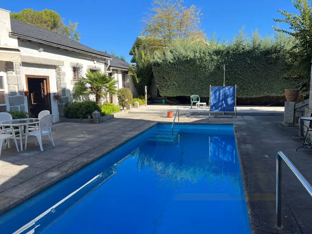 Piscina de Casa o chalet en venta en Torrelodones