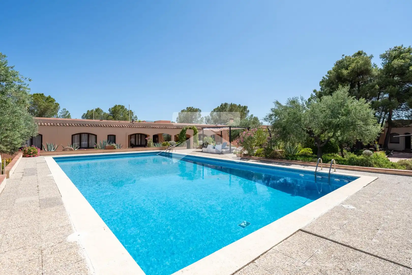 Piscina de Finca rústica en venda en El Molar (Tarragona) amb Aire condicionat, Calefacció i Jardí privat