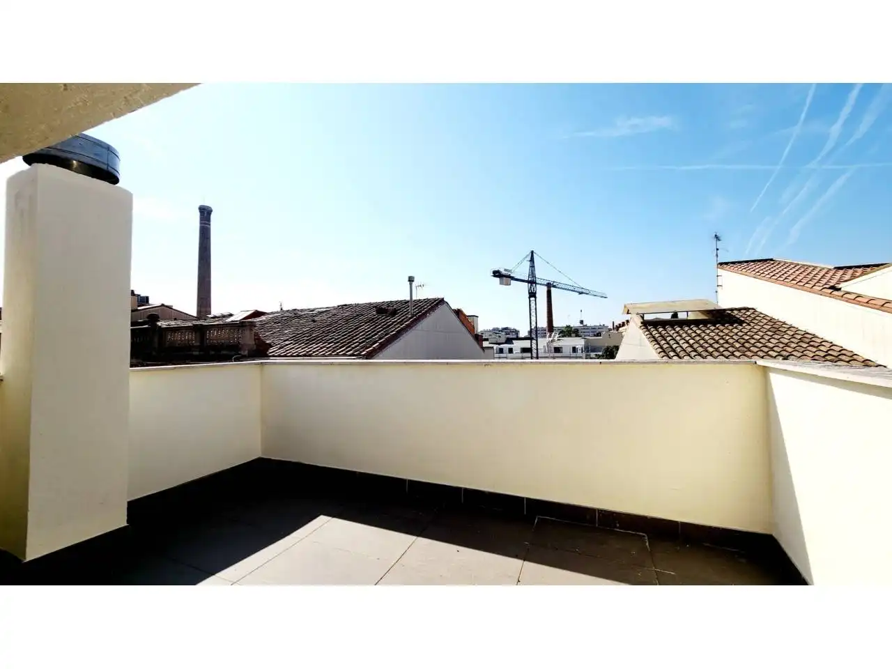 Terrasse von Einfamilien-Reihenhaus zum Verkauf in Sabadell mit Klimaanlage, Heizung und Terrasse