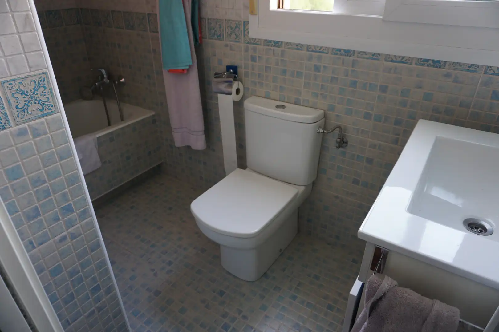 Baño de Piso en venta en Basauri  con Calefacción y Amueblado