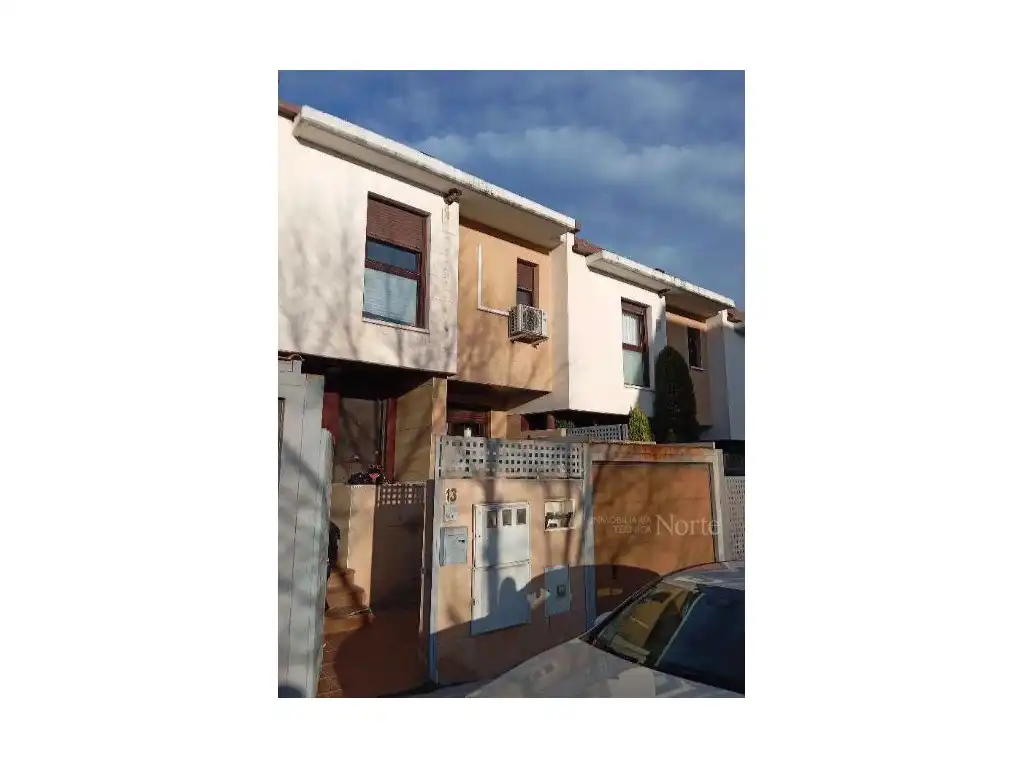 Houses for rent in Calle Bajada Al Lavadero, Valdeolmos-Alalpardo