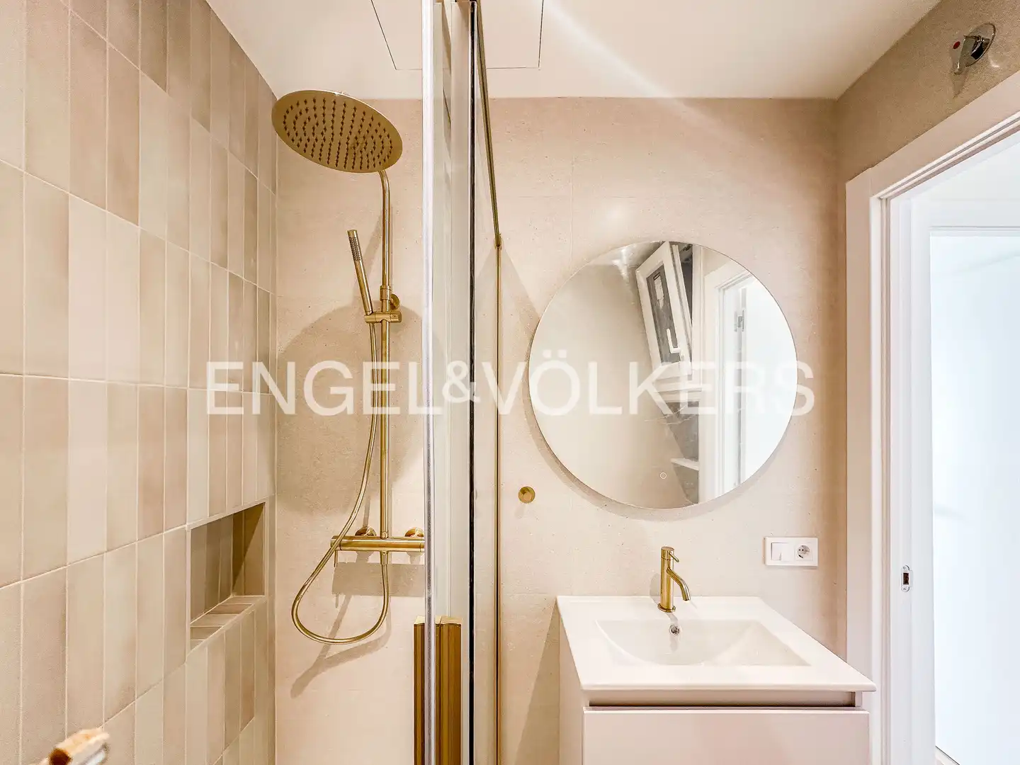 Baño de Apartamento en venta en Premià de Mar con Aire acondicionado, Calefacción y Parquet