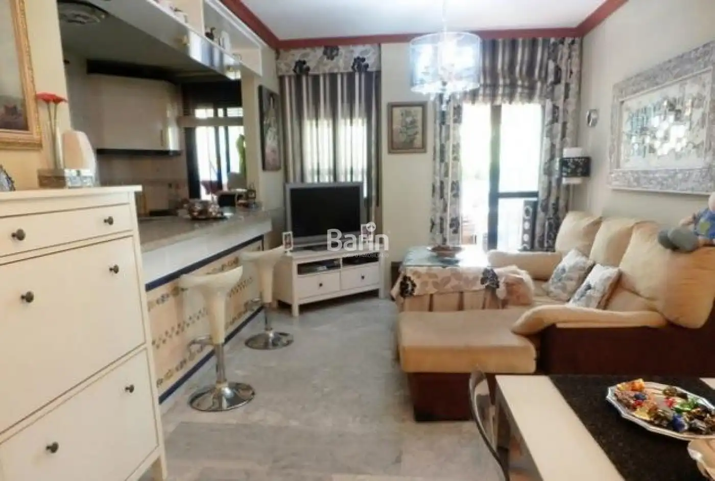 Living room of Flat for sale in Córdoba  with Air Conditioner, Private garden and Terrace
